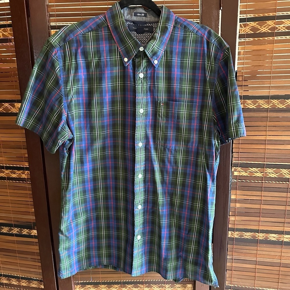 🌟3/$20🌟 Tommy HILFIGER Short Sleeve Shirt Large Plaid